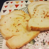 簡易版蒜蓉面包的做法 步骤3
