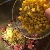 鮮肉蝦仁玉米餛飩的做法 步骤9