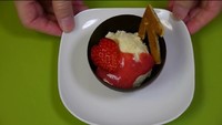 Chocolate Balloon Bowls 巧克力碗甜點 by やゲ、 妄想ヲюфク!的做法 步骤8