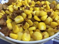 玉米炒碎肉----減肥的食譜的做法 步骤6