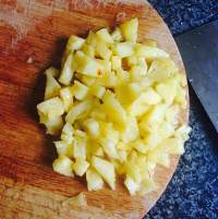 菠蘿炒飯簡約版的做法 步骤2
