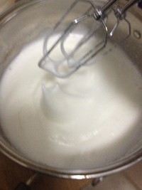 電飯鍋蛋糕——分蛋海綿的做法 步骤4