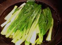 小眾炒飯 - 培根青菜炒飯的做法 步骤1