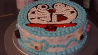 哆啦A夢生日蛋糕的做法 步骤6