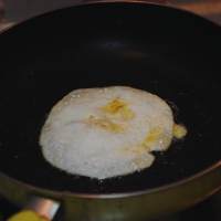 五分鐘一顆蛋的簡易奶白高湯的做法 步骤3