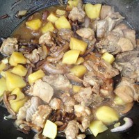 土豆排骨燜飯的做法 步骤6