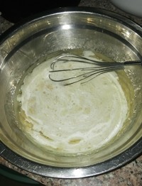 香蕉酸奶戚風蛋糕（低粉不夠緊急處理）的做法 步骤2