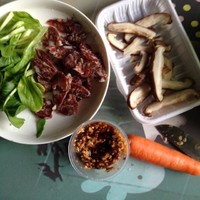 香菇臘腸飯 電飯鍋版的做法 步骤2