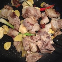 支竹蘿卜燜羊肉的做法 步骤4