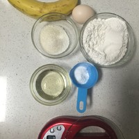 香蕉馬芬杯蛋糕的做法 步骤1