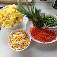菠蘿炒飯的做法 步骤1