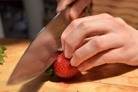 草莓瑪格麗特果凍杯Strawberry Margarita Jell-O Shots的做法 步骤2