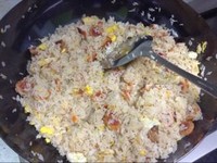 米飯絕對粒粒分明的蛋炒飯的做法 步骤8