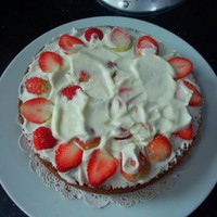 草莓裸蛋糕的做法 步骤3