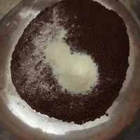 面包機版經典巧克力蛋糕的做法 步骤1