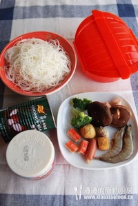 紅咖喱大蝦米粉的做法 步骤1