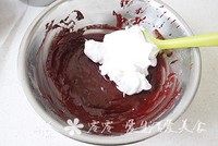 紅絲絨奶油夾心蛋糕的做法 步骤7