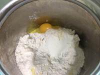 自制雞蛋面的做法 步骤3