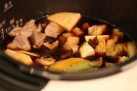 荔浦芋頭紅燒肉（松下壓力鍋）的做法 步骤6