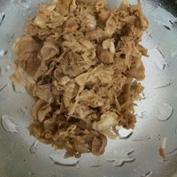羊肉砂鍋燜飯的做法 步骤3