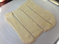 日式煉乳面包（詳細整形圖）的做法 步骤5