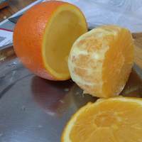 挖出完整橙子肉的做法 步骤4