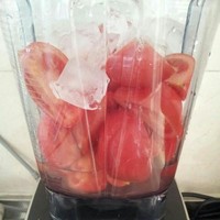 維他美仕果汁料理 我愛番茄汁的做法 步骤1