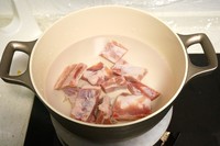 味噌土豆肋排湯的做法 步骤2