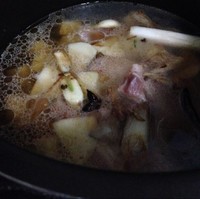 土豆炖排骨 高壓鍋簡易版的做法 步骤4