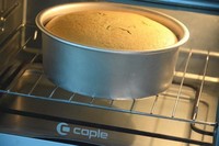 烤箱做蛋糕（抹茶戚風蛋糕的做法）的做法 步骤16