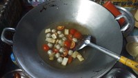 番茄肉圓蛋花湯的做法 步骤3