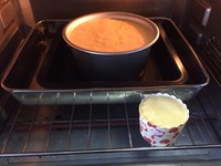 檸檬輕乳酪蛋糕 奧利奧底&草莓裝飾的做法 步骤15