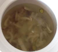 冬日暖湯——菌菇湯的做法 步骤4