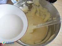 《轉》學做超人氣的經典甜點---奶油小方的做法 步骤5