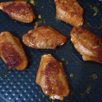 香煎雞翅的做法 步骤2