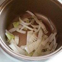 想念小舅的白菜熗鍋面（電飯煲版）的做法 步骤3