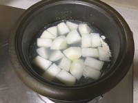 白蘿卜味噌煮（便當配菜）的做法 步骤1