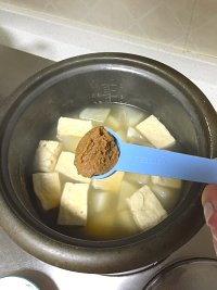 白蘿卜味噌煮（便當配菜）的做法 步骤3