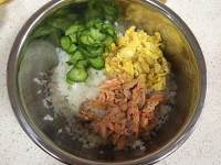 《昨日的美食》之鮭魚蛋壽司的做法 步骤9