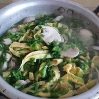 銀絲菜蛋皮湯的做法 步骤10