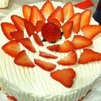 草莓蛋糕裱花的做法 步骤5