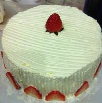 草莓蛋糕裱花的做法 步骤4
