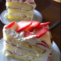 草莓蛋糕裱花的做法 步骤9