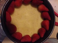開心果醬草莓慕斯蛋糕（改自Ladur　e配方）的做法 步骤8