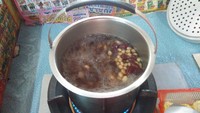 玉米蓮藕花生雞肉湯的做法 步骤1