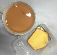 簡易版香濃港式奶茶的做法 步骤3