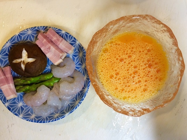 日式炖蛋（茶碗蒸ウ）的做法 步骤2