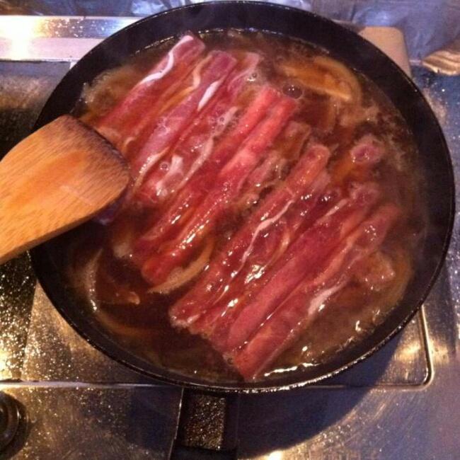 日式牛肉蓋澆飯的做法 步骤4