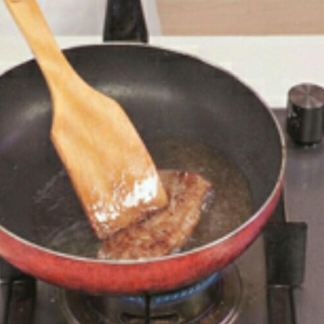 炸牛排配西藍花蓋飯的做法 步骤15