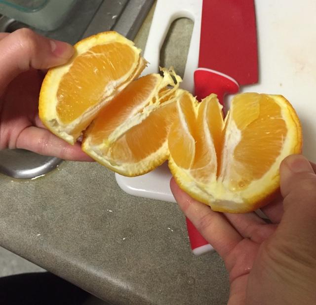 妙手剝橙的做法 步骤3